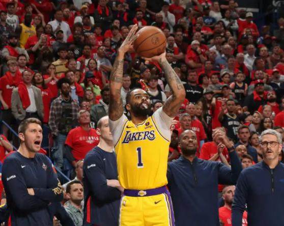 谁说他不会打高端局？拉塞尔关键抢断+三分救湖人